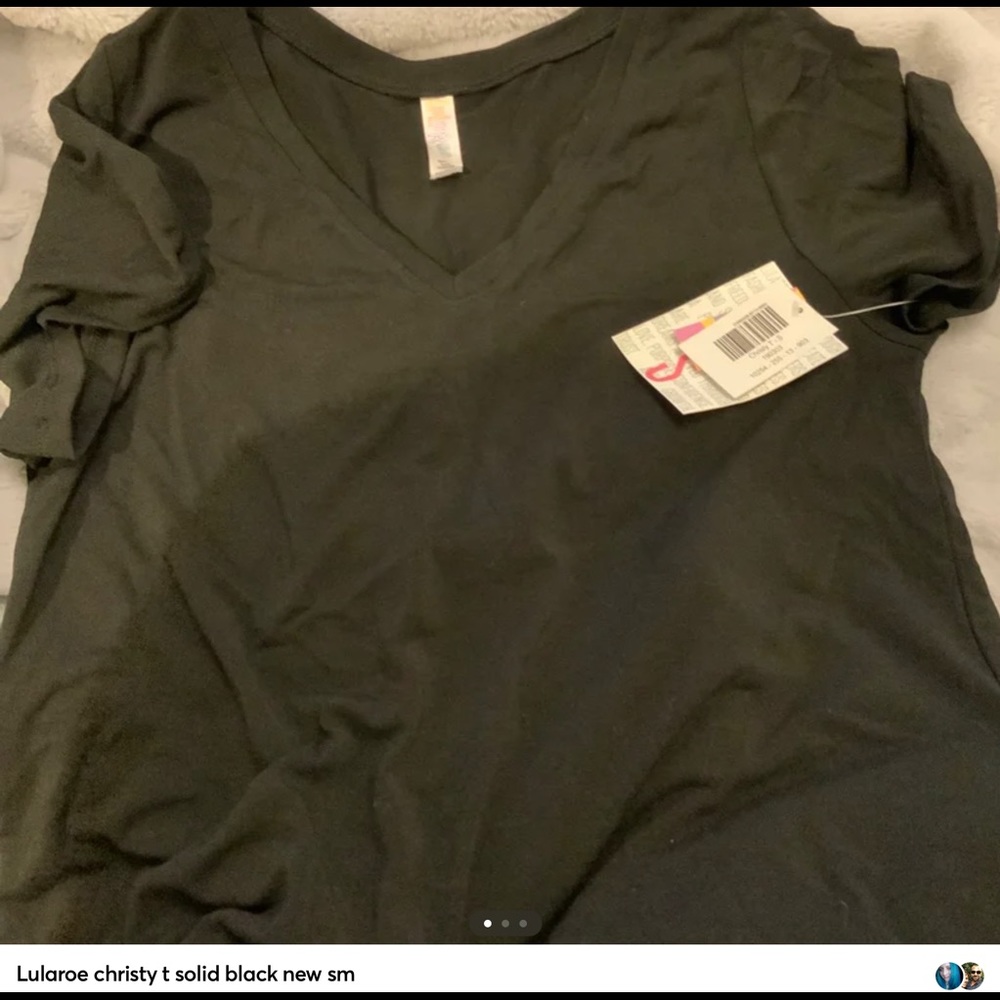 New sm chrity t in black Lularoe retired